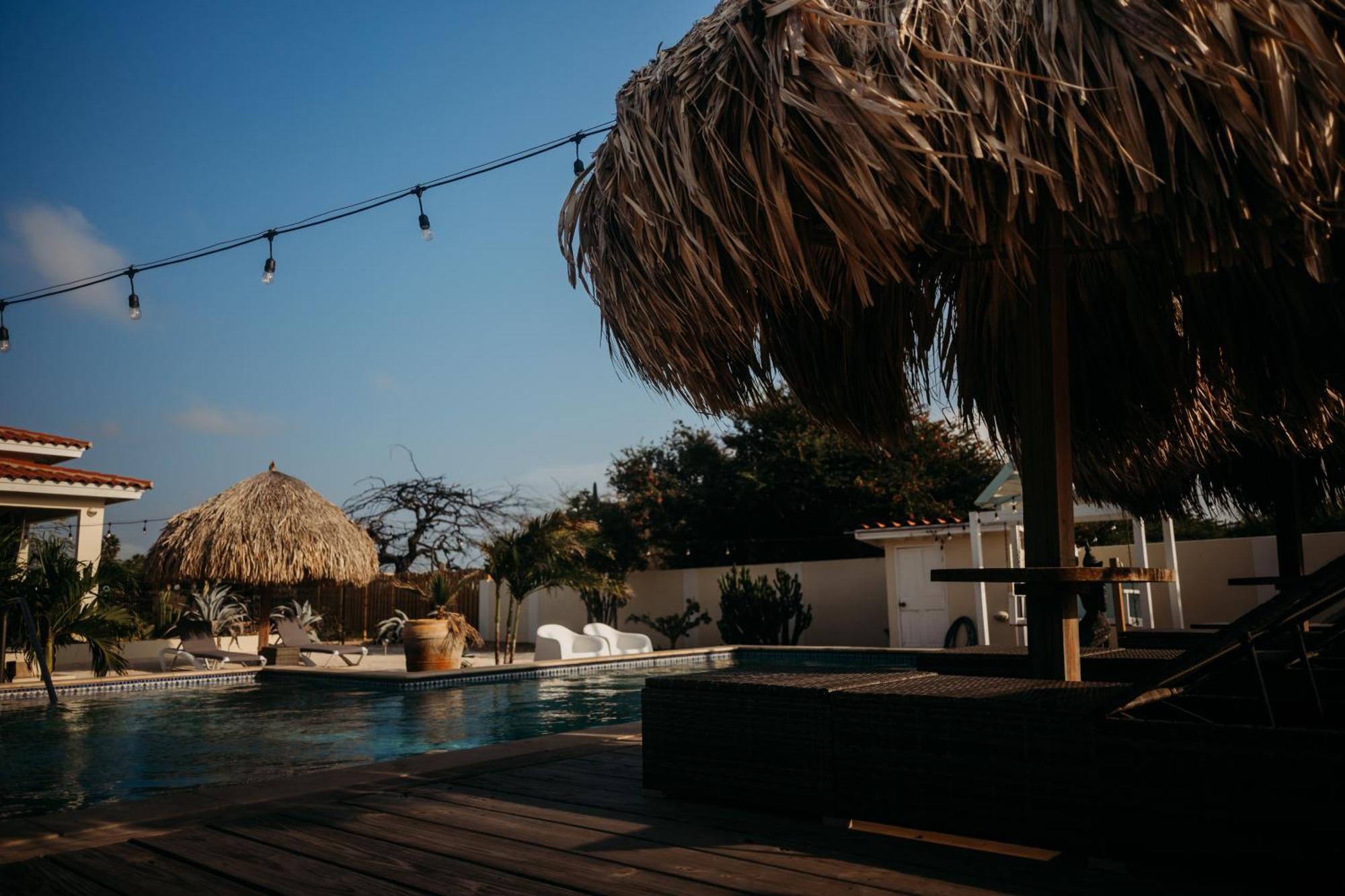 Pura Vida Aruba Appartement Palma Noord Exterior photo